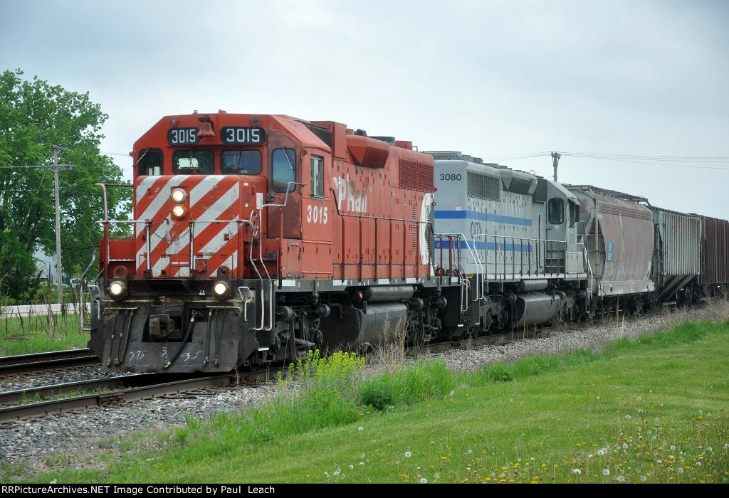 Local ambles west down the siding